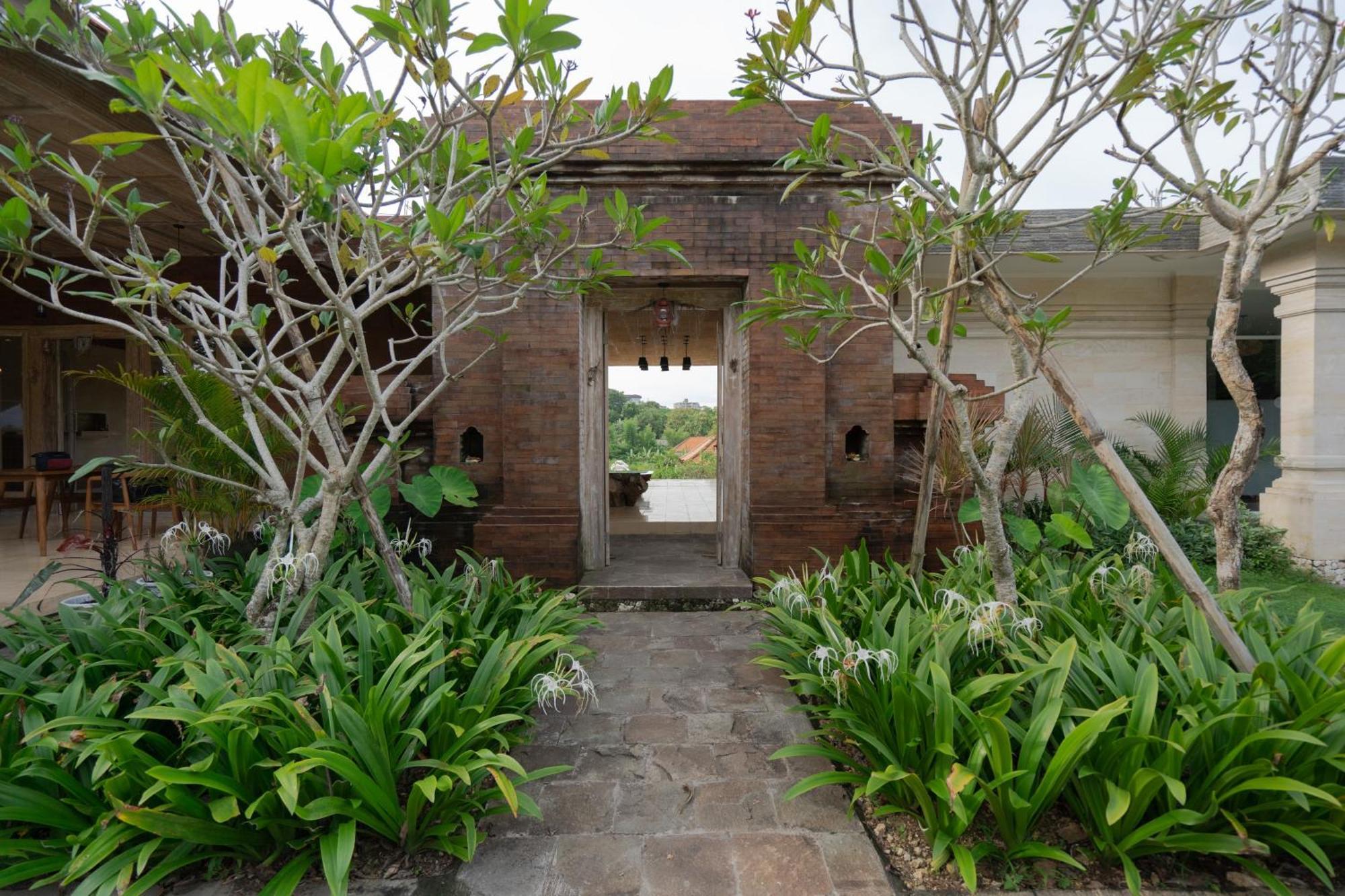 Agaru Villa Uluwatu By The Lavana Exterior photo